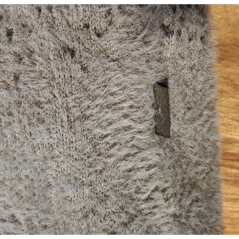 Jordan‎ Cardigan Men SM Gray Black Ombre Fuzzy Knit Button Front V-Neck Sweater
